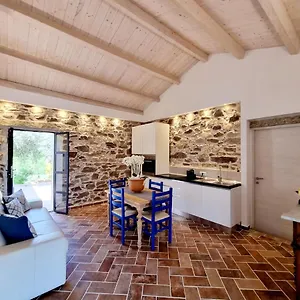Stazzo San Teodoro La Quercia Piscina Condivisa Apartment San Teodoro (Sardinia)